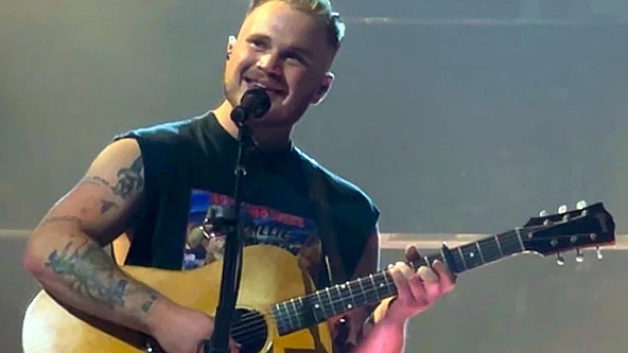 Zach Bryan Tour 2026-2027: Setlist Secrets, Stage Sightlines & Ticket Deals